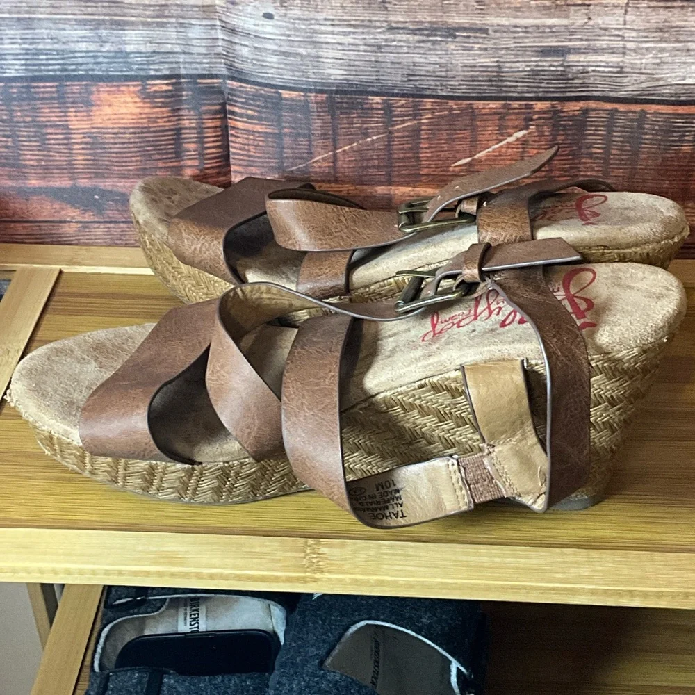 Jellypop Brown Strappy Sandals